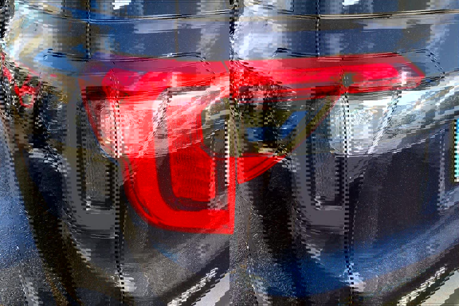 Certified 2021 GMC Acadia SLT image 23