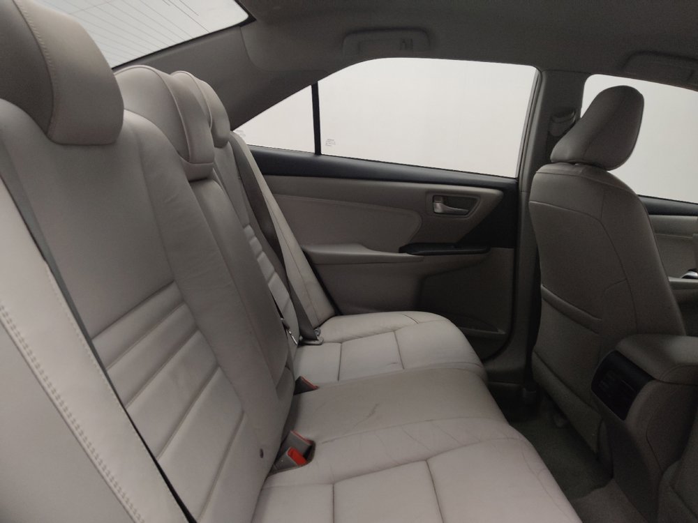 Used 2015 Toyota Camry XLE FWD image 19