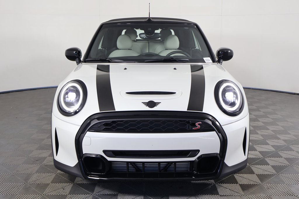 Used 2024 MINI Cooper S w/ Signature Upholstery Package FWD image 2