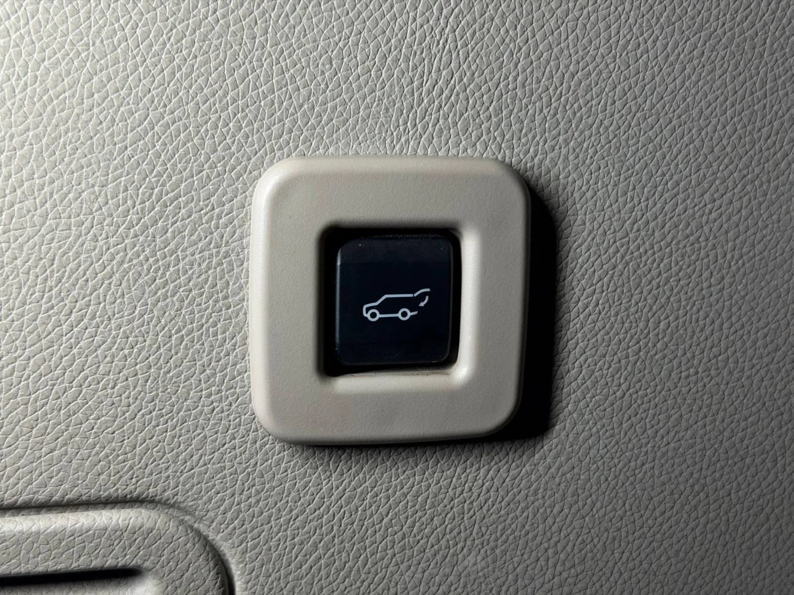 Used 2012 Ford Expedition EL Limited AWD/4WD image 17