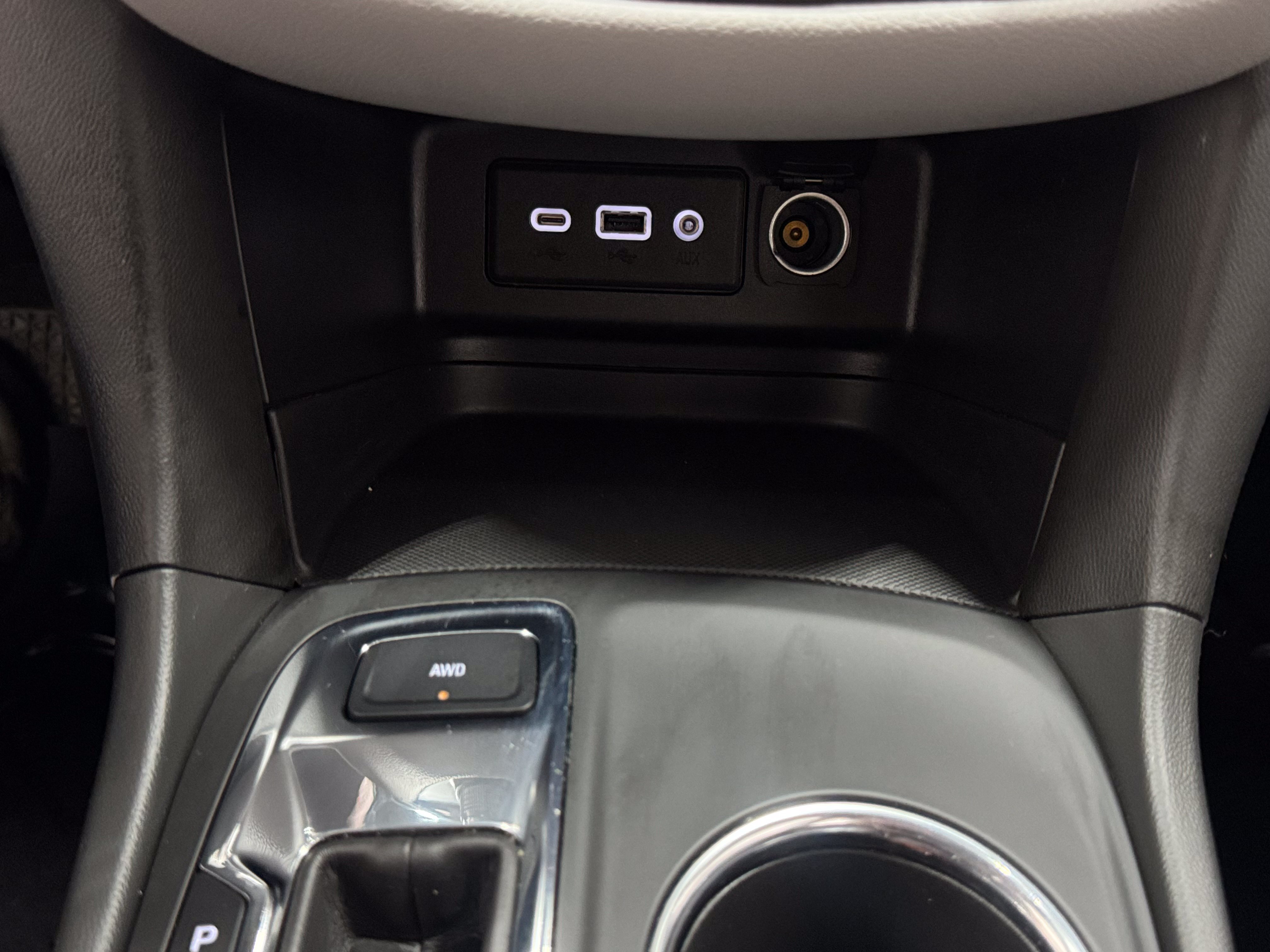 Used 2023 Chevrolet Equinox LT AWD/4WD image 27