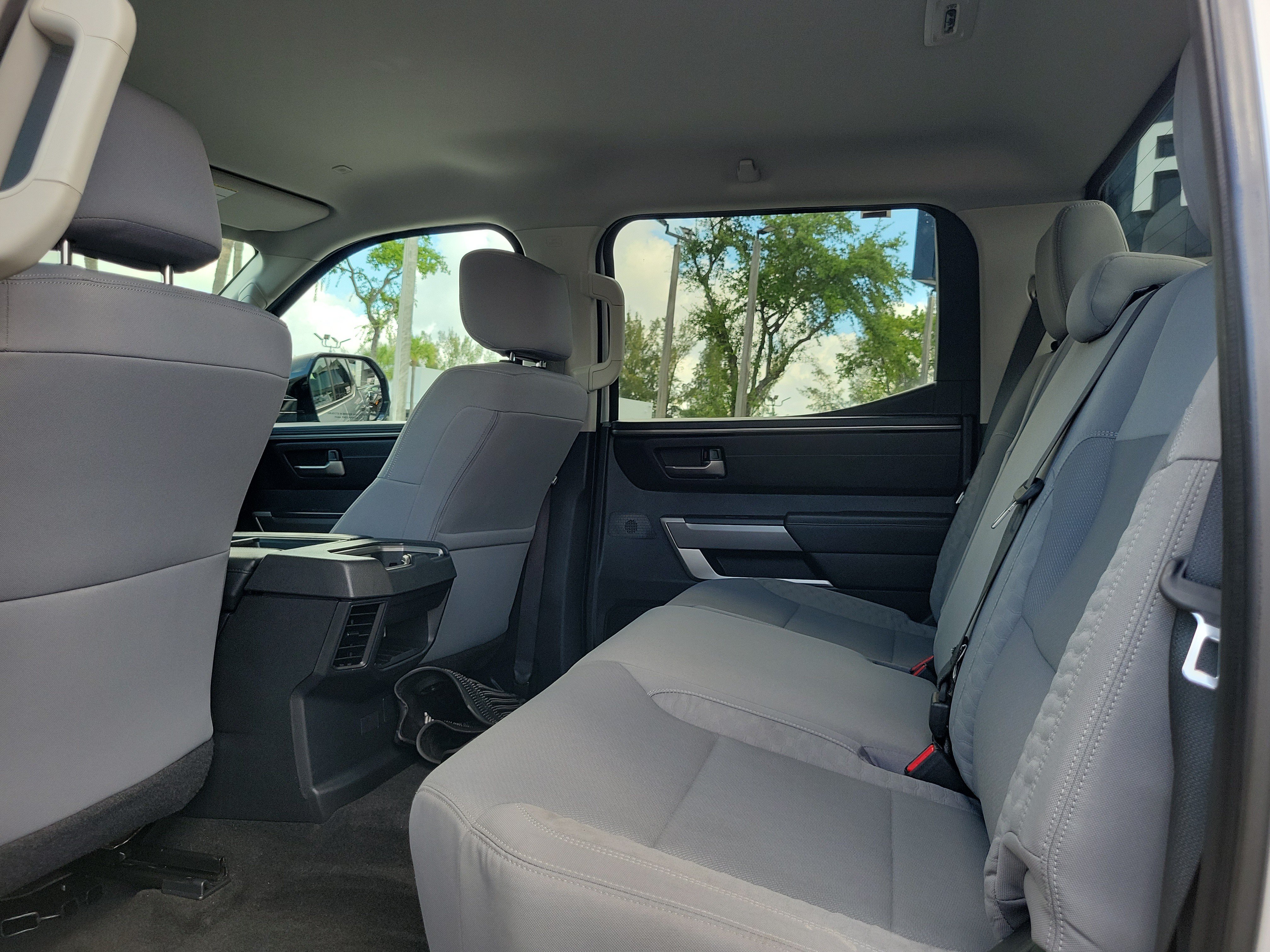 Used 2022 Toyota Tundra SR5 w/ Convenience Package RWD image 14