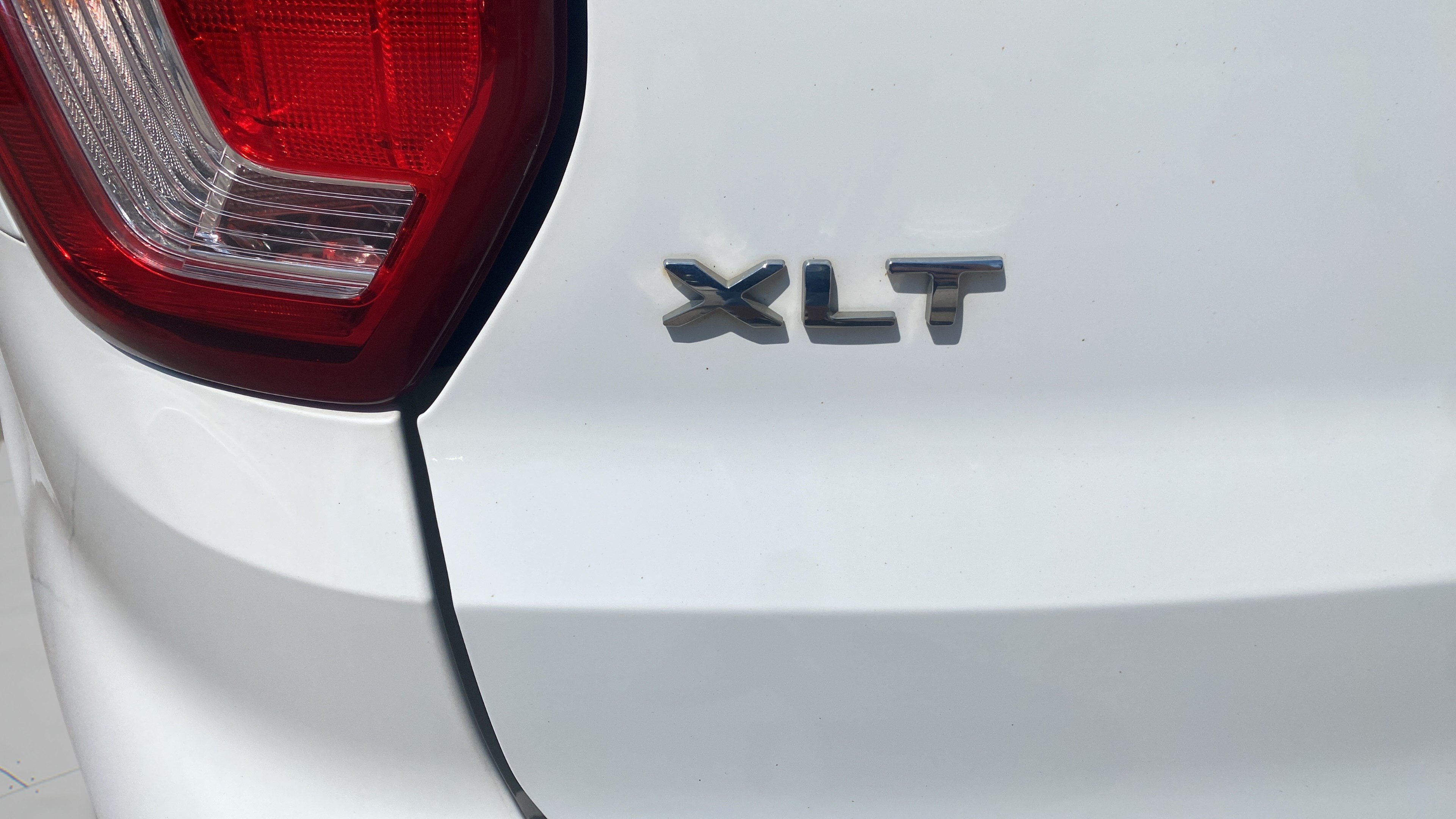 Used 2019 Ford Explorer XLT w/ Equipment Group 201A FWD image 33