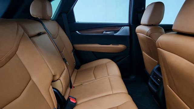 Certified 2023 Cadillac XT5 Premium Luxury image 22