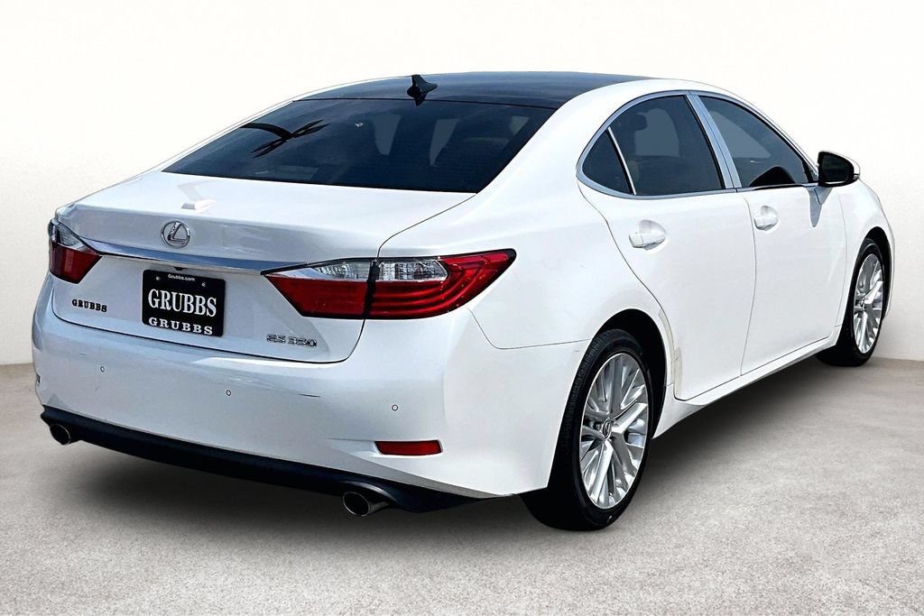Used 2014 Lexus ES 350 FWD image 2