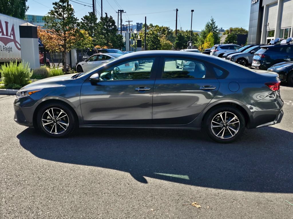 Used 2024 Kia Forte LXS FWD image 6