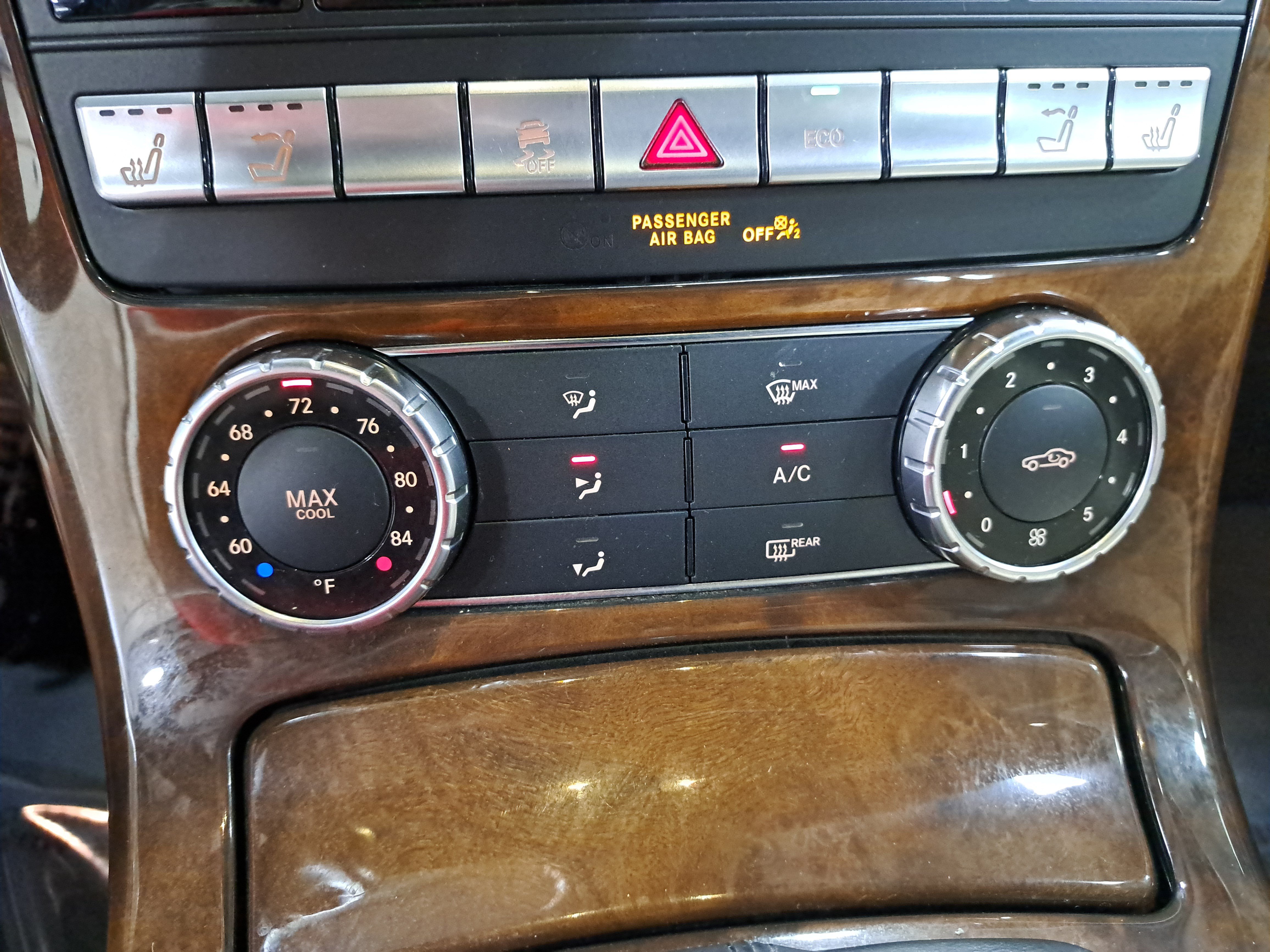 Used 2014 Mercedes-Benz SLK 350 image 17