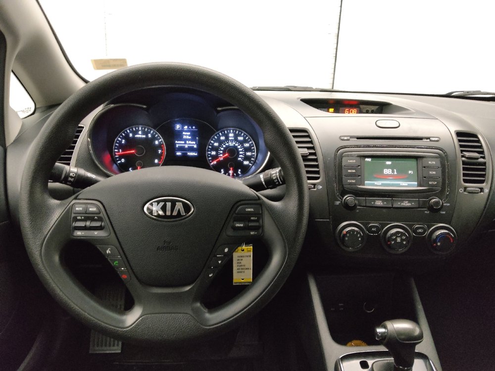 Used 2018 Kia Forte LX w/ LX Rear Camera Package image 22