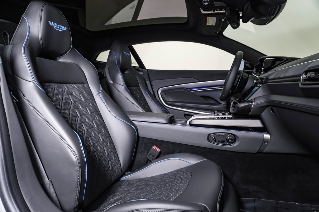 New 2025 Aston Martin Vanquish image 20