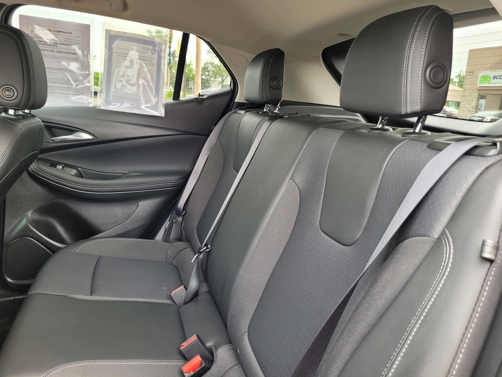 Used 2025 Buick Encore GX Preferred image 12
