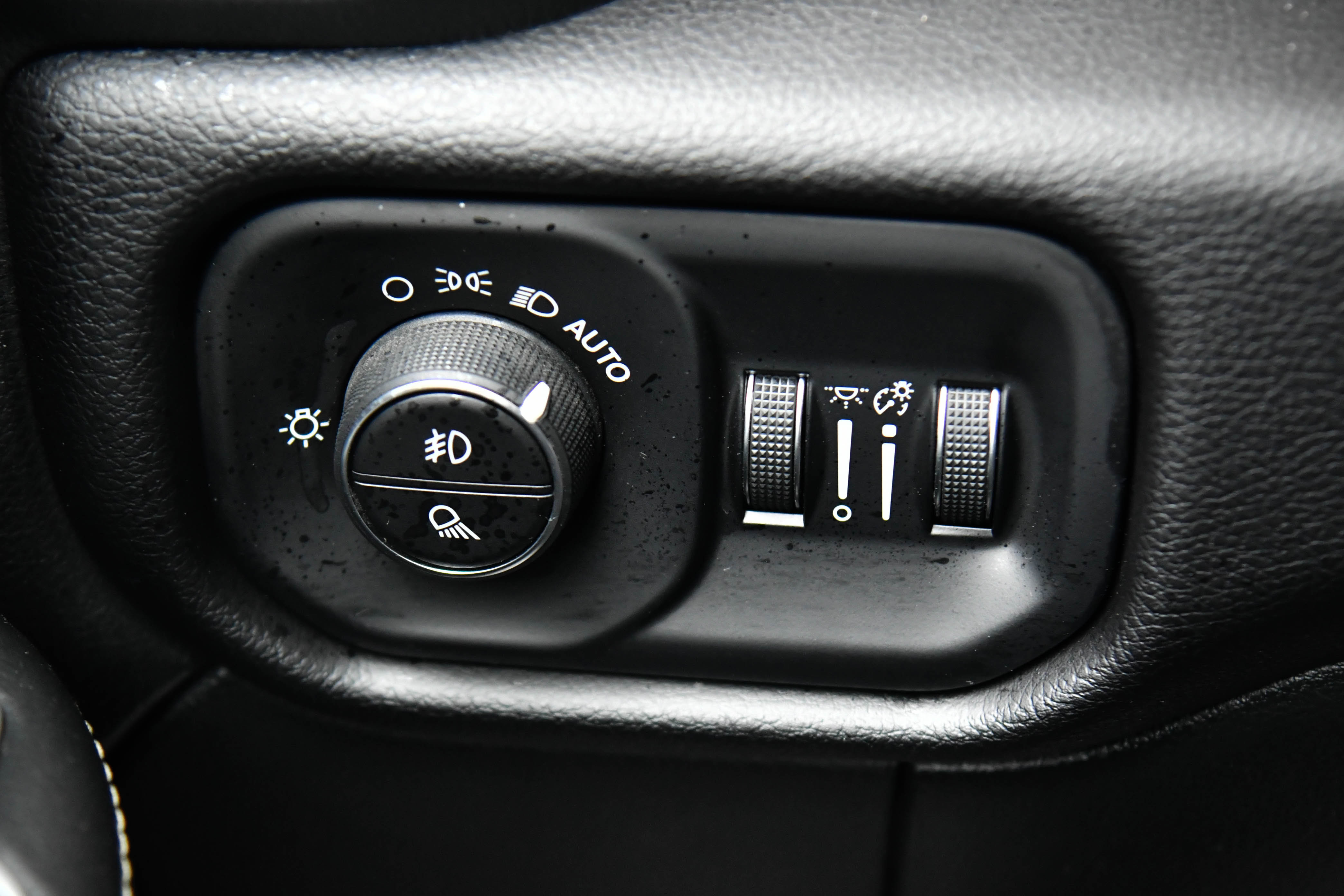 Used 2024 RAM 2500 Laramie image 41