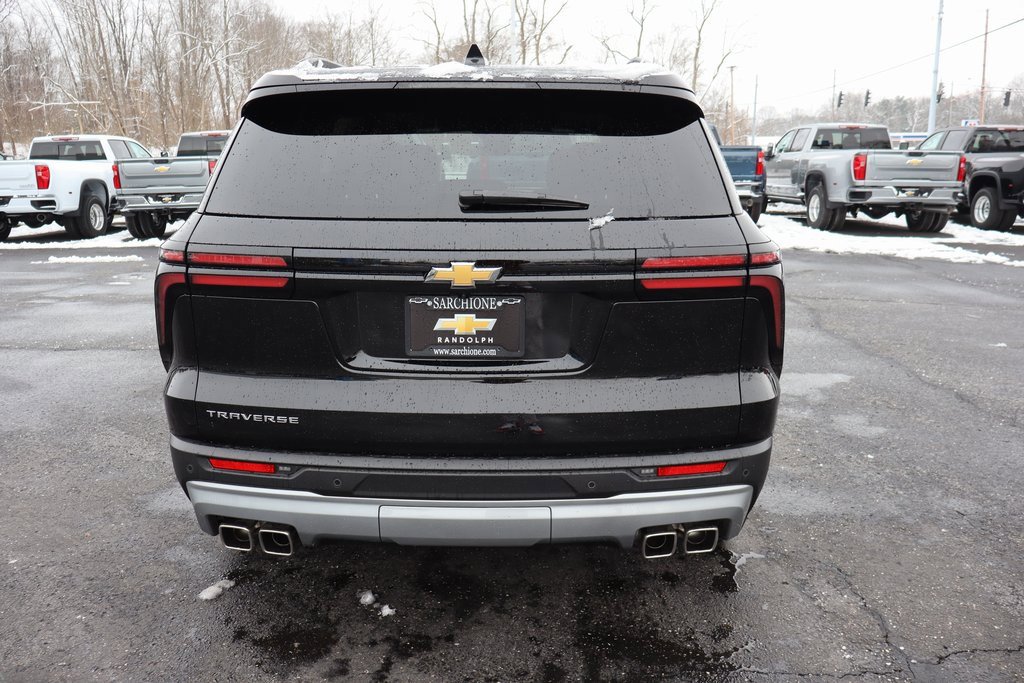 Used 2025 Chevrolet Traverse LT w/ Sun and Wheel Package image 31
