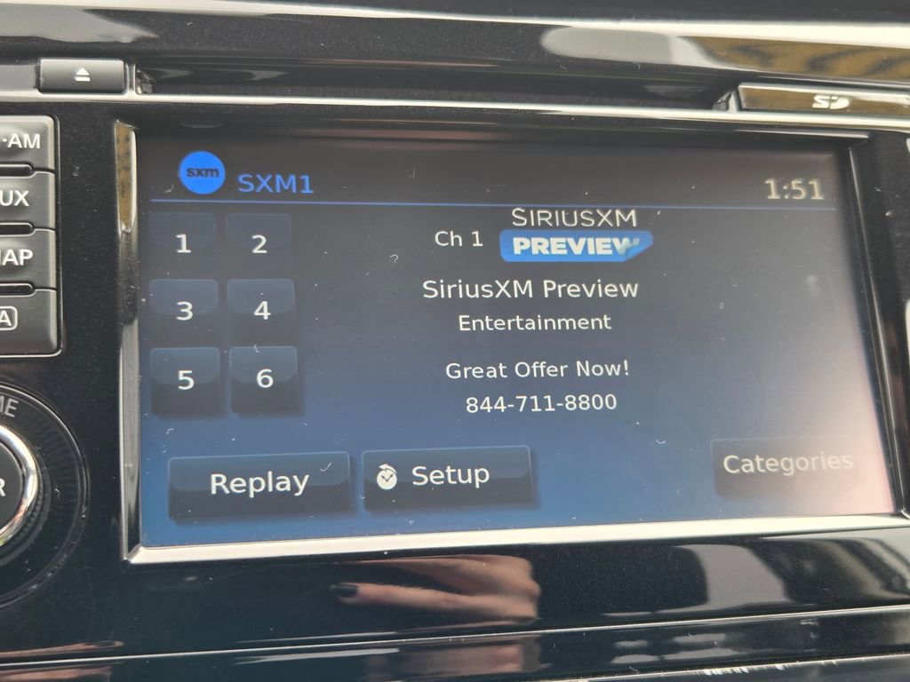 Used 2017 Nissan Rogue SL image 5