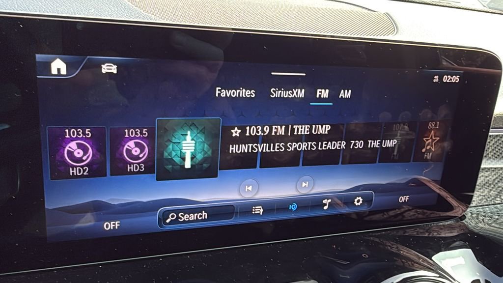 Certified 2024 Mercedes-Benz GLB 250 image 27