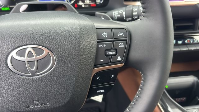New 2025 Toyota Crown Signia w/ Advanced Technology Package image 19