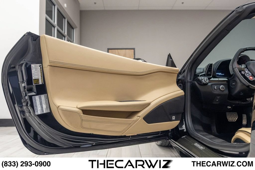 Used 2015 Ferrari 458 Spider RWD image 40