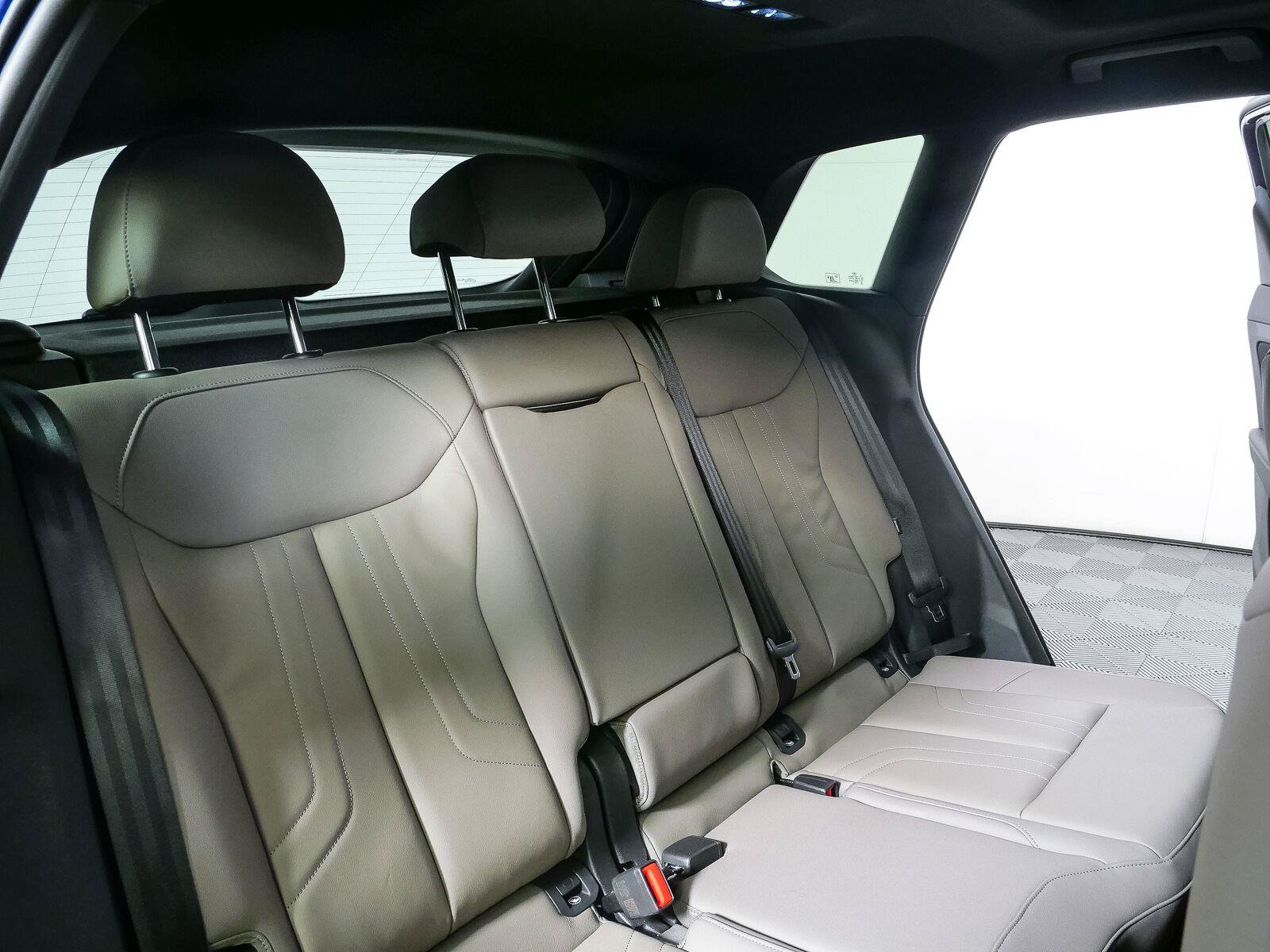 New 2026 Audi Q3 quattro 2.0T AWD/4WD image 23