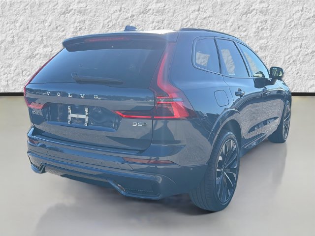 Used 2026 Volvo XC60 B5 Ultra AWD/4WD image 3