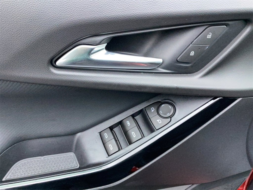 New 2026 Chevrolet Equinox LT image 12