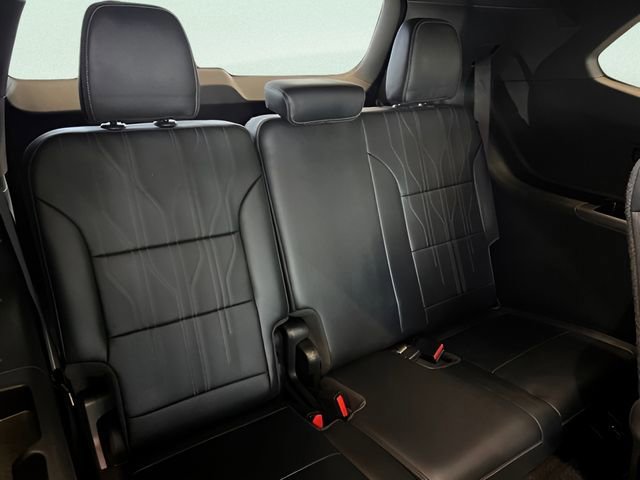 Used 2025 Buick Enclave Avenir w/ Super Cruise Package image 11