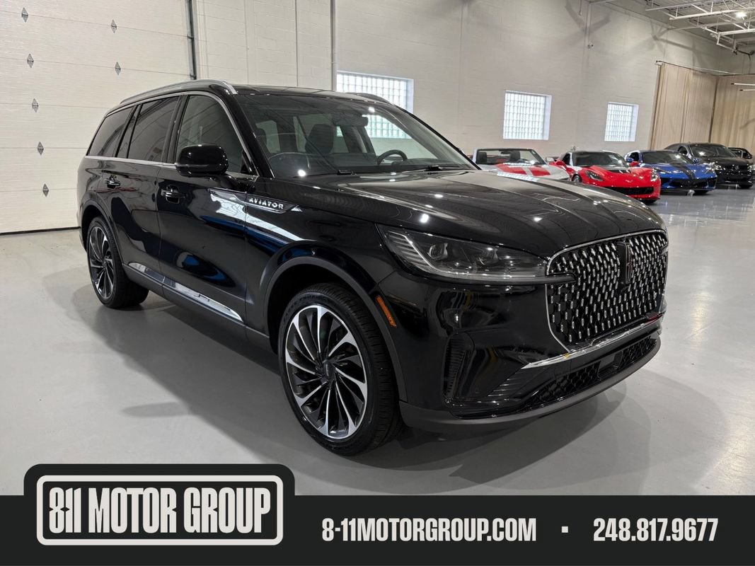 Used 2025 Lincoln Aviator Reserve w/ Illumination Package AWD/4WD image 1