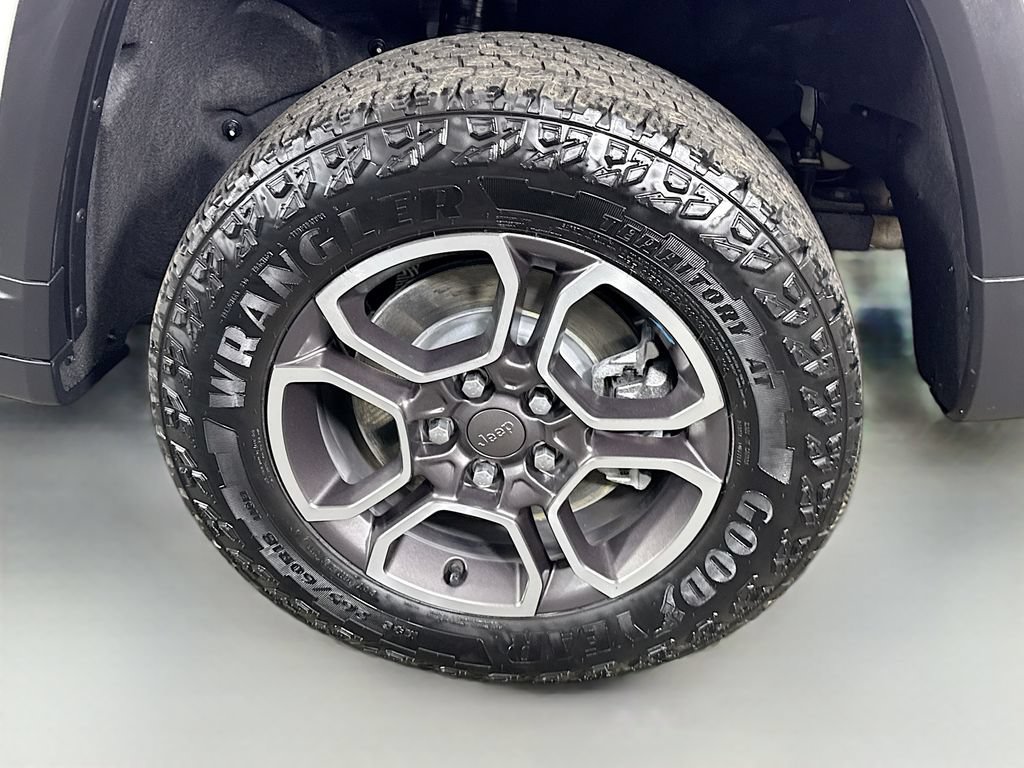 Used 2023 Jeep Grand Cherokee Trailhawk AWD/4WD image 36