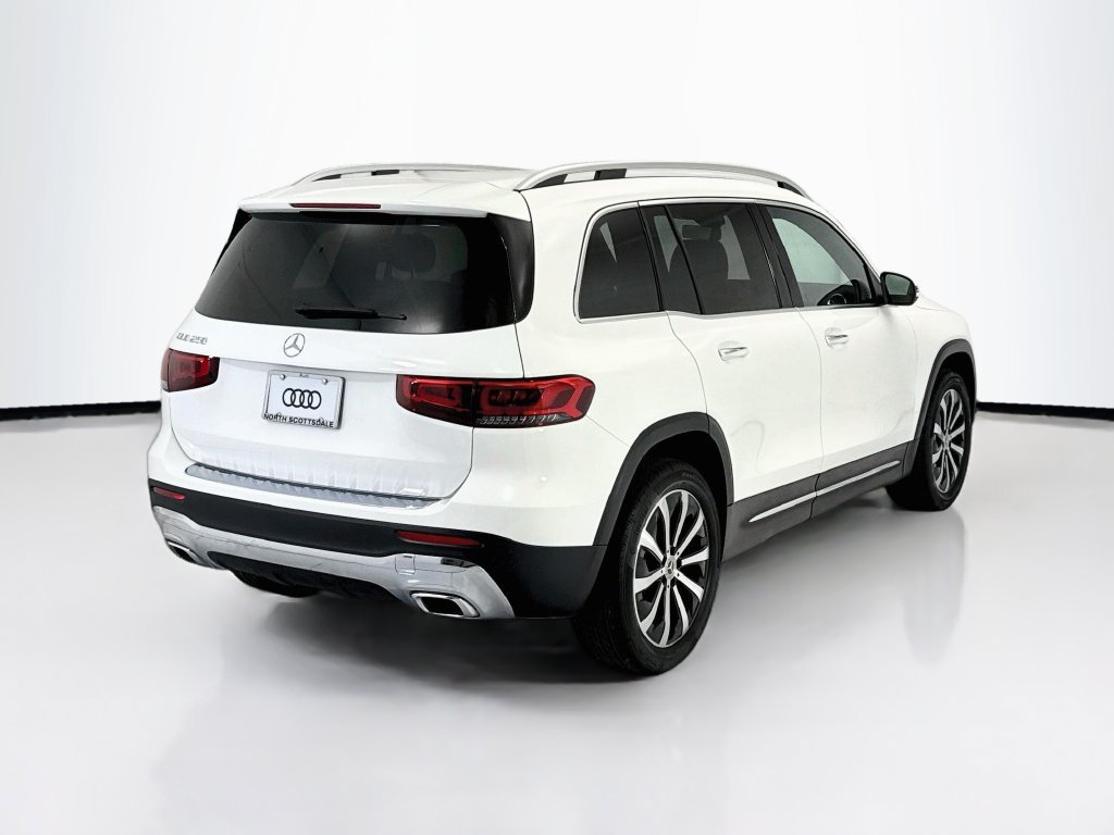 Used 2023 Mercedes-Benz GLB 250 image 5