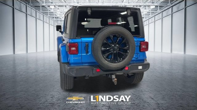 Used 2021 Jeep Wrangler Unlimited Sahara w/ Cold Weather Group AWD/4WD image 10