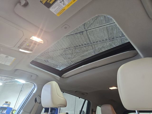 Used 2023 Toyota Highlander XLE image 31