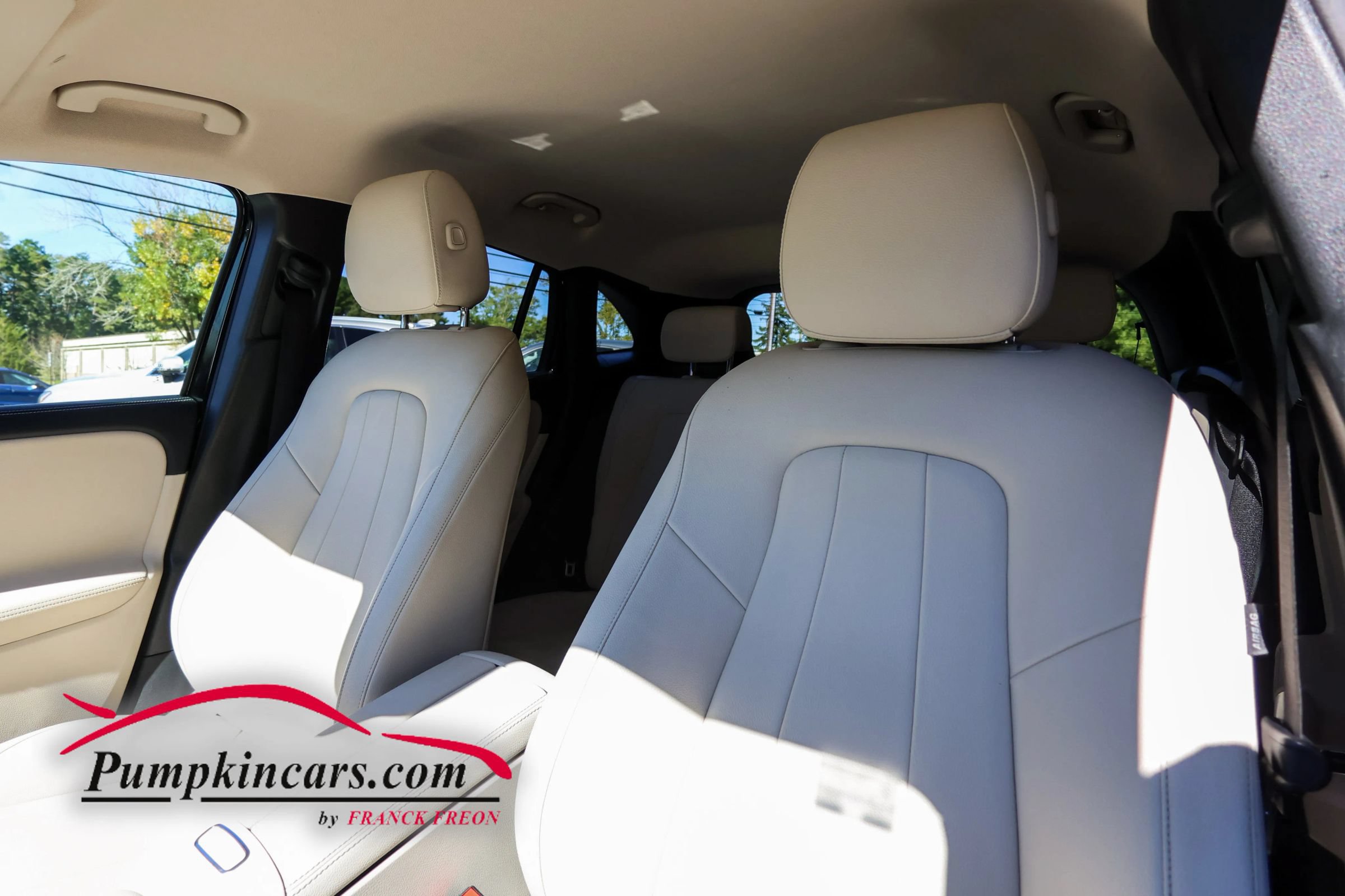 Used 2021 Mercedes-Benz GLA 250 4MATIC w/ Premium Package image 17