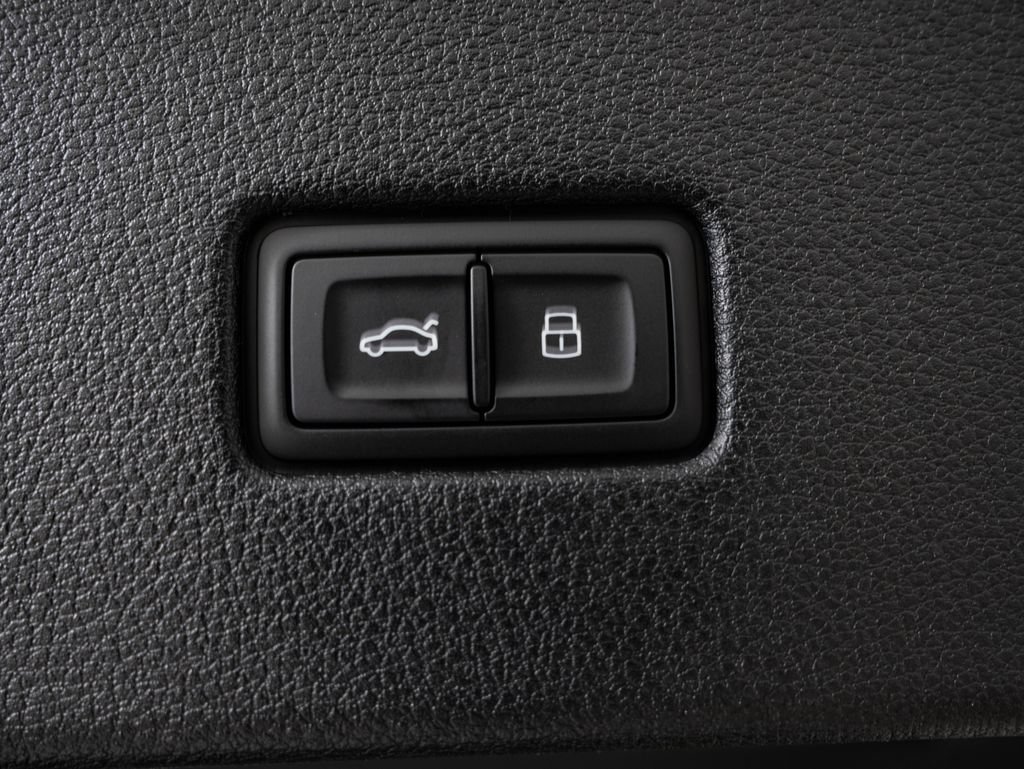 New 2026 Audi Q8 Prestige AWD/4WD image 21