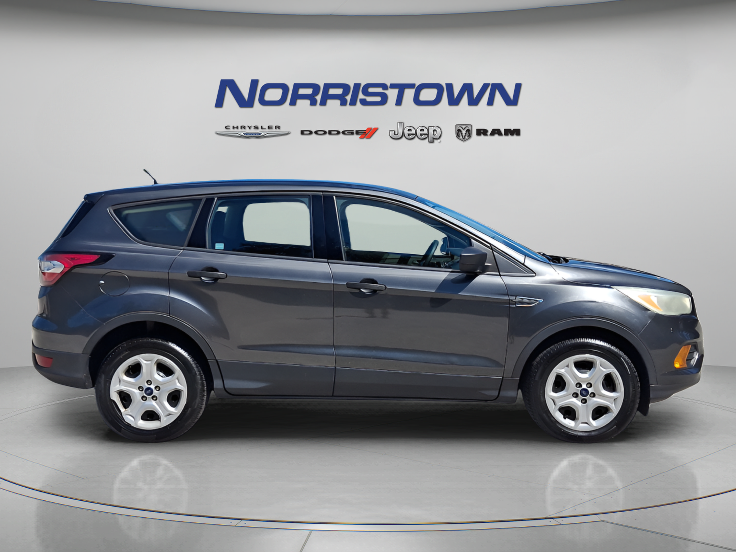 Used 2017 Ford Escape S FWD image 5