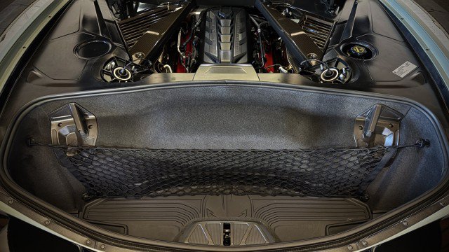 Used 2024 Chevrolet Corvette Stingray Premium Cpe w/ Z51 Performance Package RWD image 32