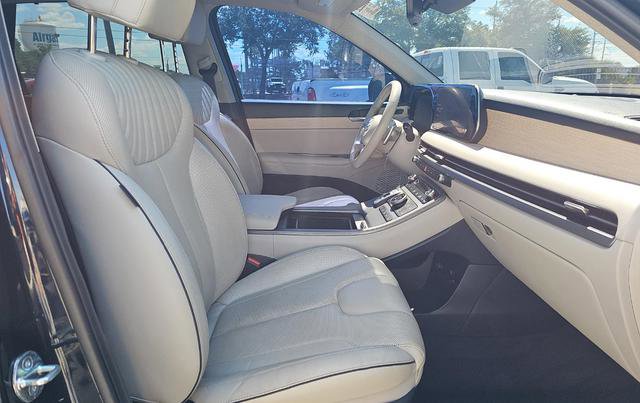 Used 2023 Hyundai Palisade Limited w/ Cargo Package AWD/4WD image 6