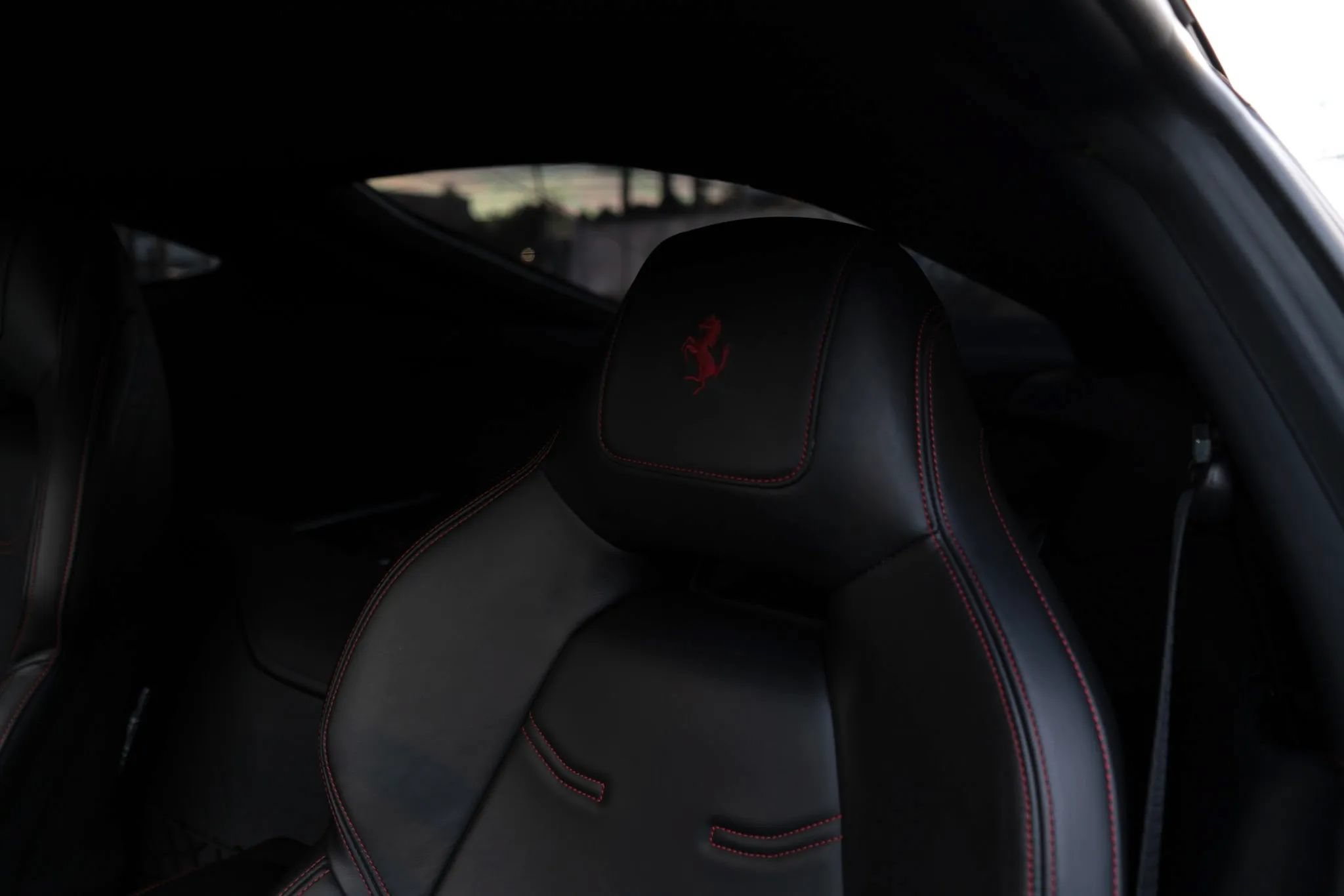 Used 2015 Ferrari F12 Berlinetta RWD image 19