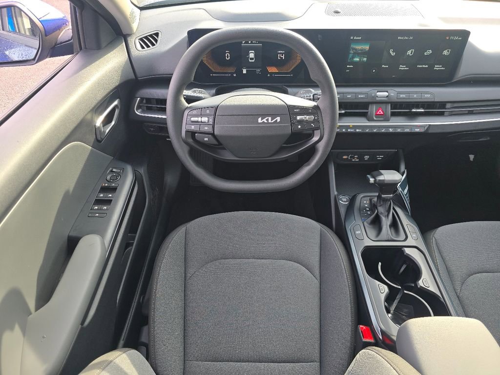 New 2025 Kia K4 LXS image 22