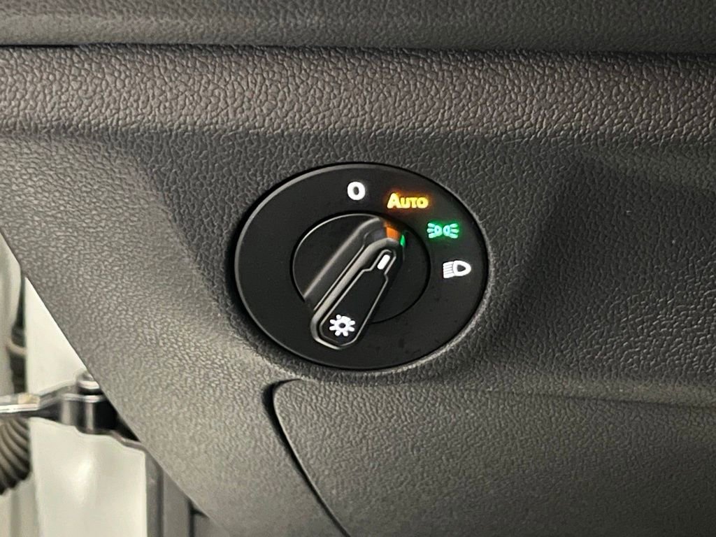 Used 2019 Volkswagen Jetta S w/ Driver Assistance Package FWD image 11