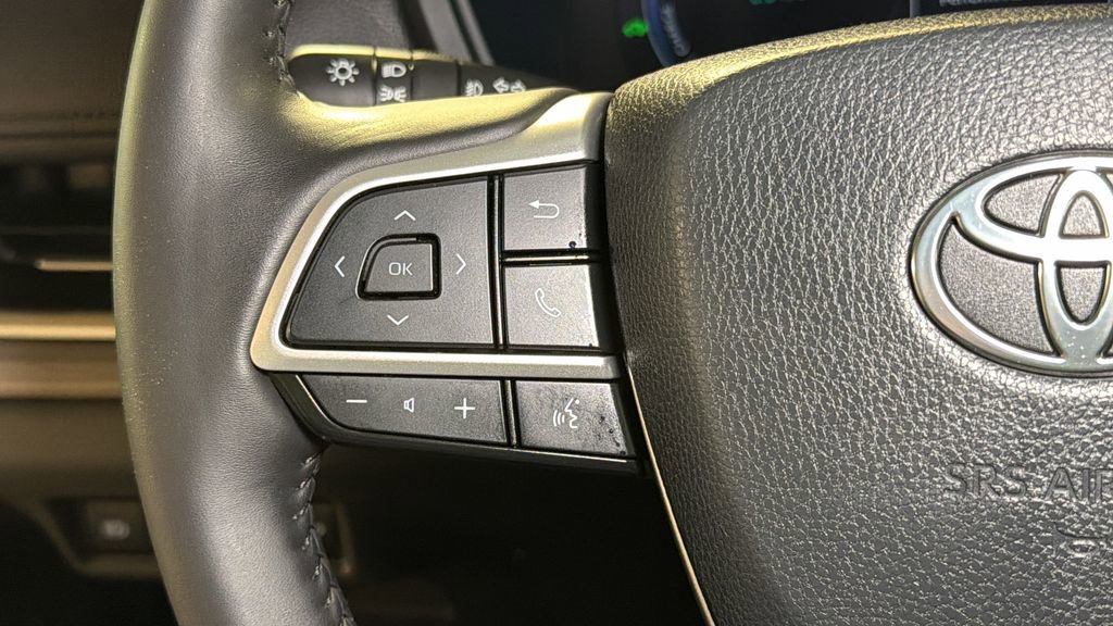 Used 2024 Toyota Grand Highlander AWD Hybrid image 23