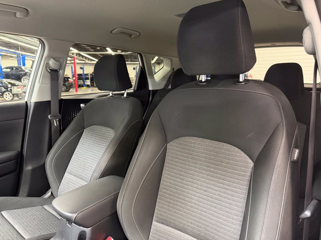 Used 2021 Kia Soul S FWD image 16