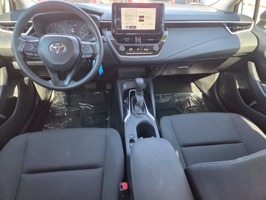 Used 2024 Toyota Corolla LE FWD image 9