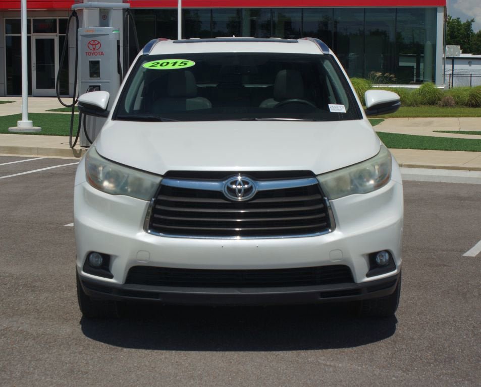 Used 2015 Toyota Highlander XLE FWD image 17