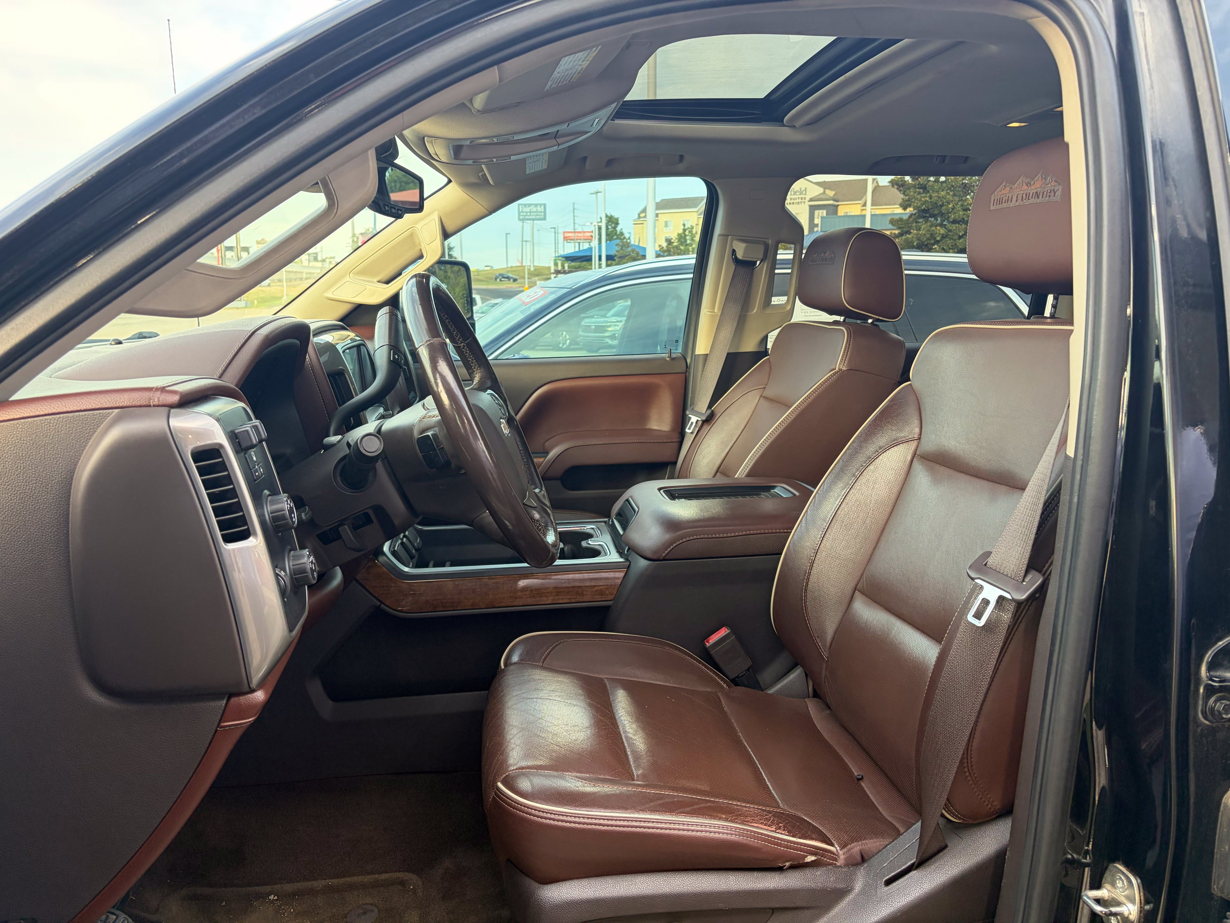 Used 2016 Chevrolet Silverado 2500 High Country w/ Duramax Plus Package AWD/4WD image 10