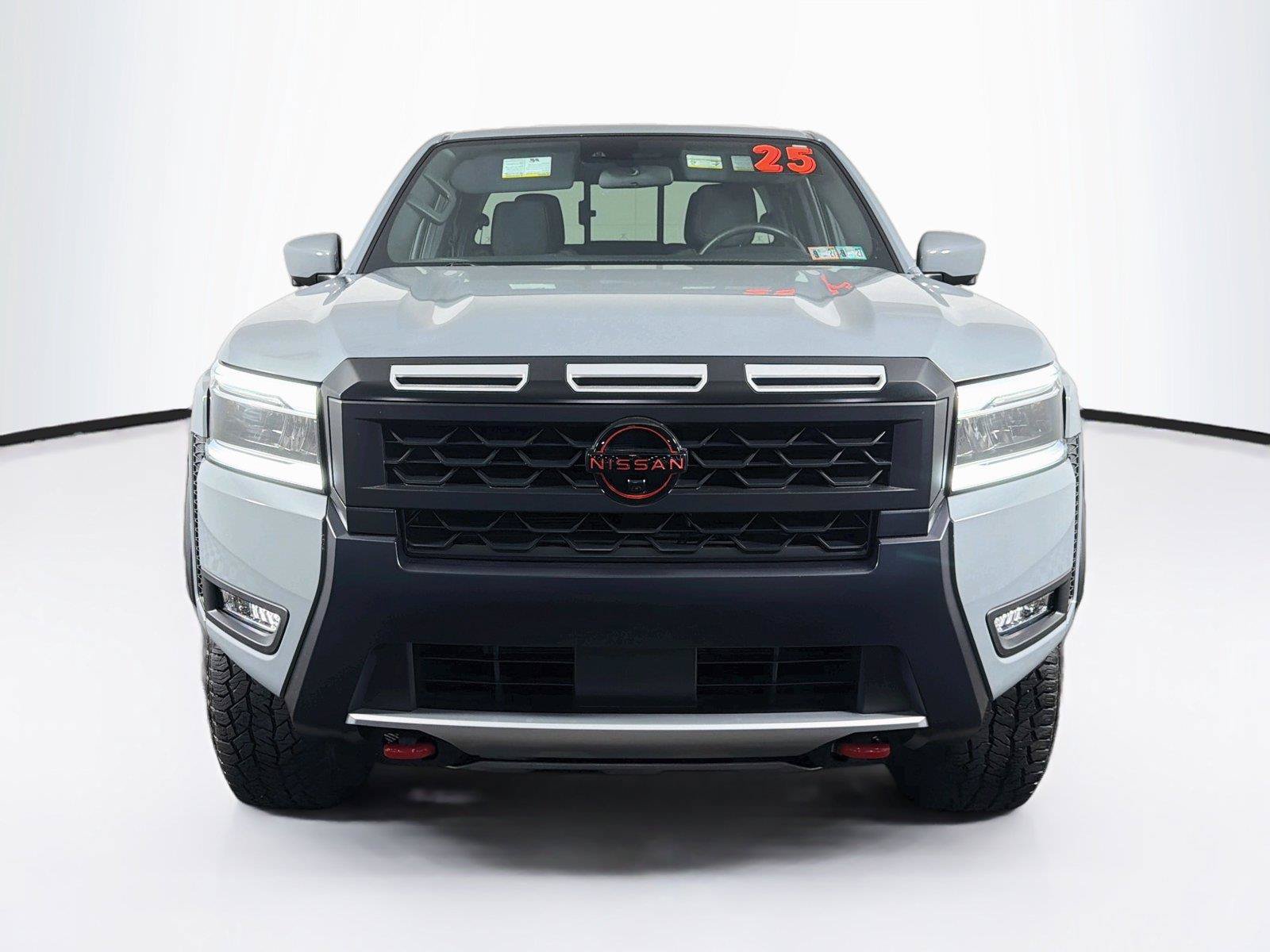 Used 2025 Nissan Frontier PRO-4X w/ Pro Convenience Package AWD/4WD image 6