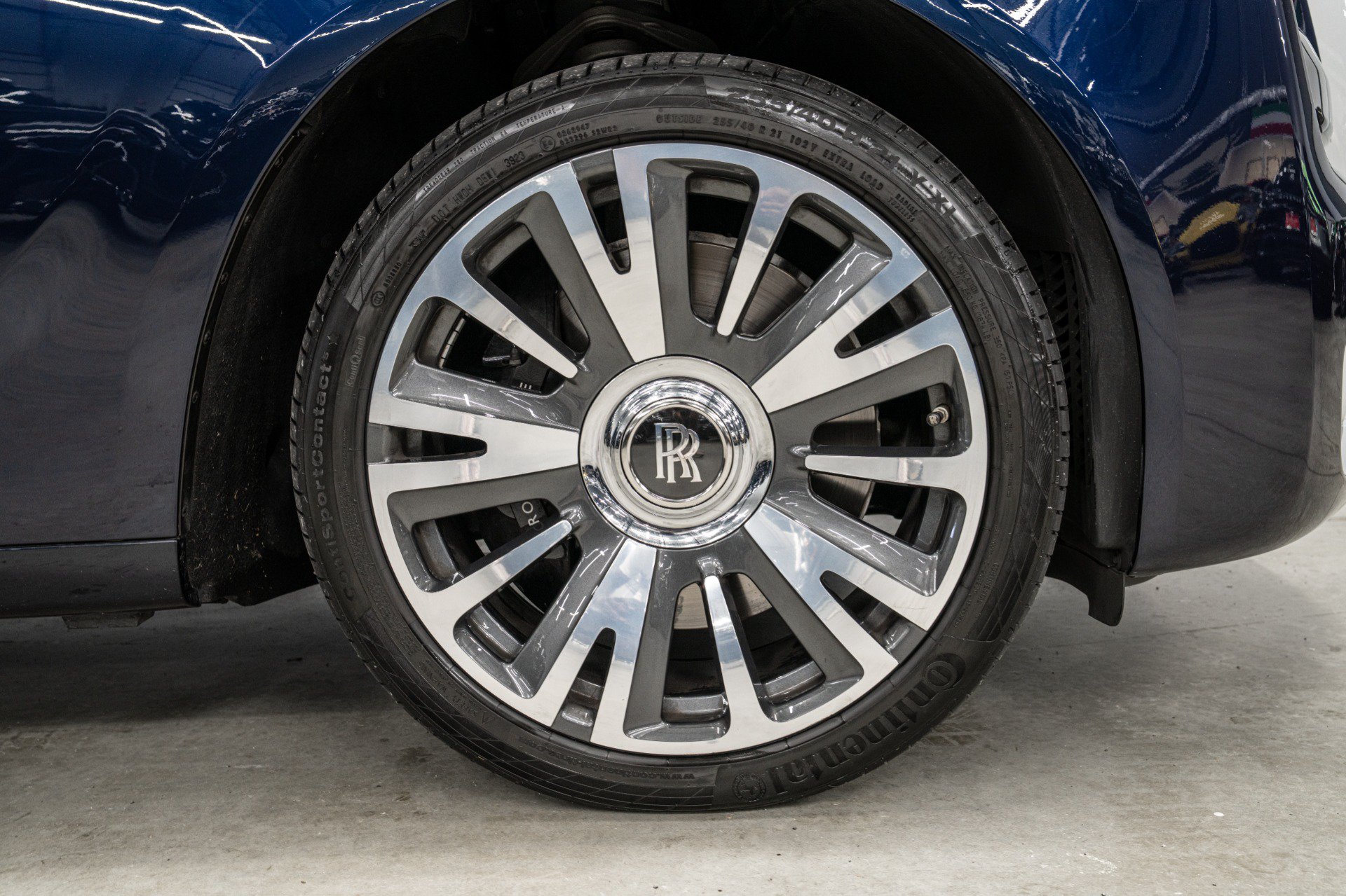 Used 2020 Rolls-Royce Ghost RWD image 48