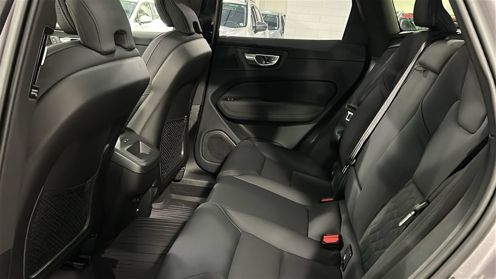 Certified 2026 Volvo XC60 B5 Plus w/ Protection Package Premier AWD/4WD image 23