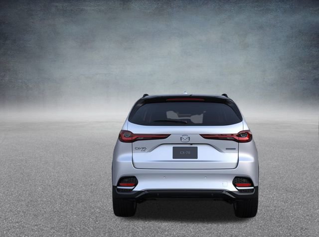New 2025 MAZDA CX-70 Plug-In Hybrid w/ Premium Pkg image 4