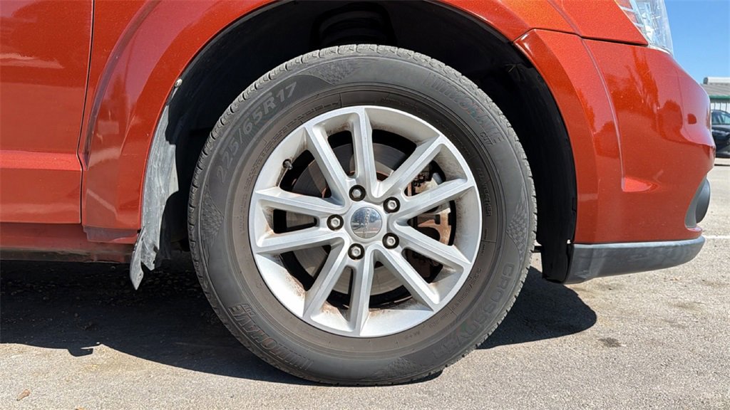 Used 2014 Dodge Journey SXT w/ Flexible Seating Group image 6