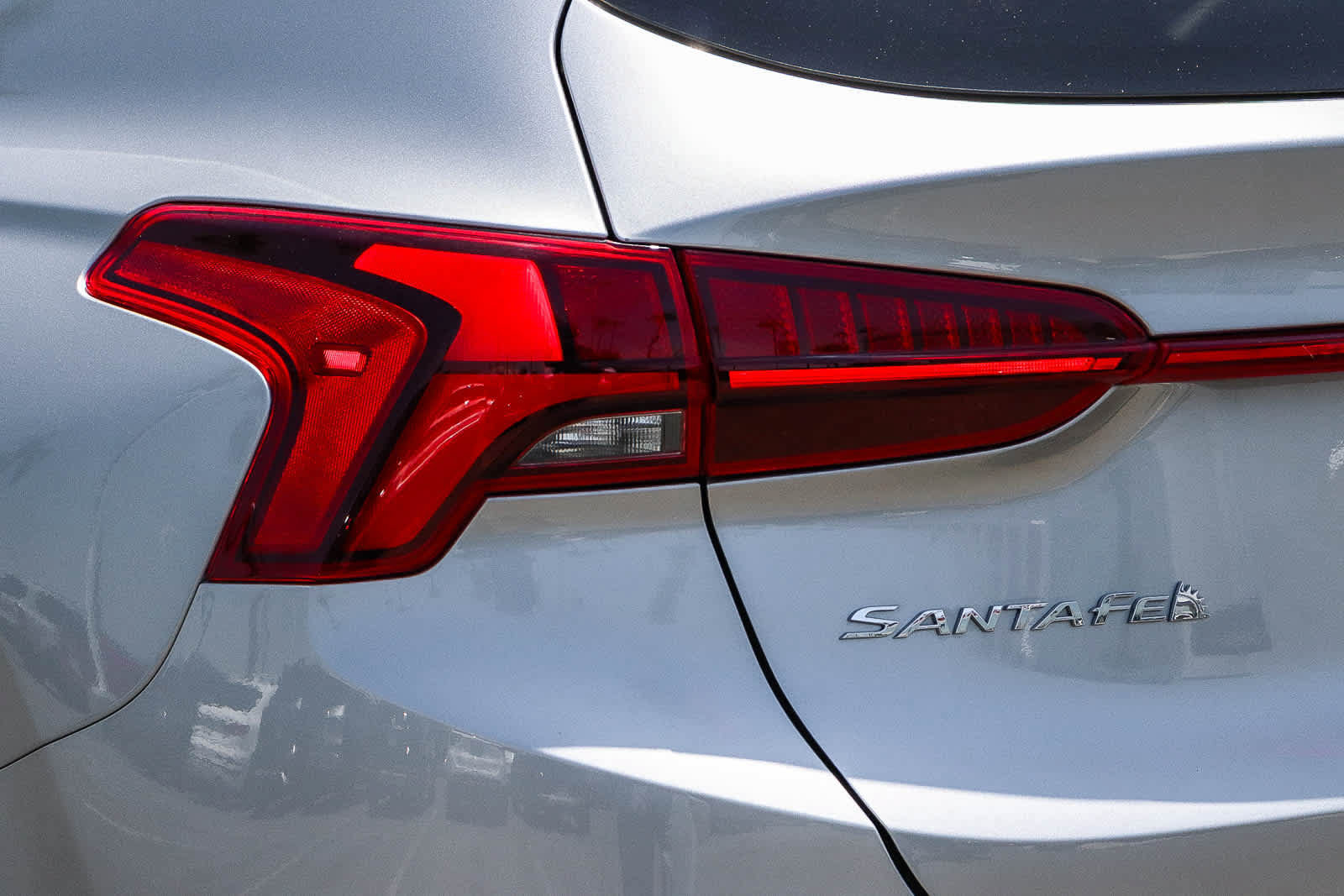 Used 2023 Hyundai Santa Fe Calligraphy AWD/4WD image 11