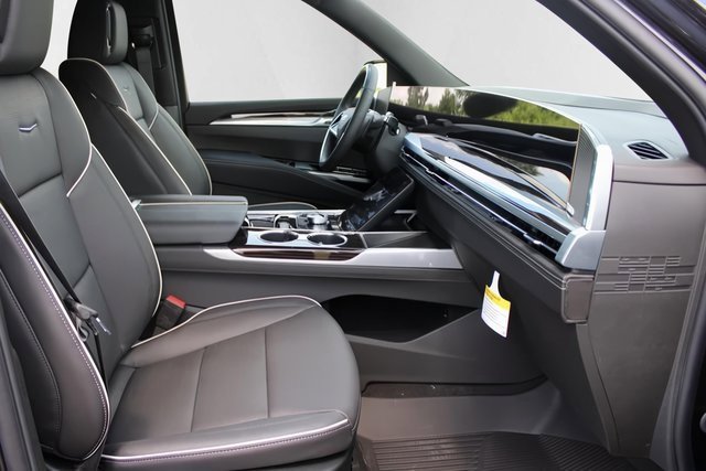 New 2025 Cadillac Escalade Premium Luxury w/ LPO, Floor Liner Package image 15