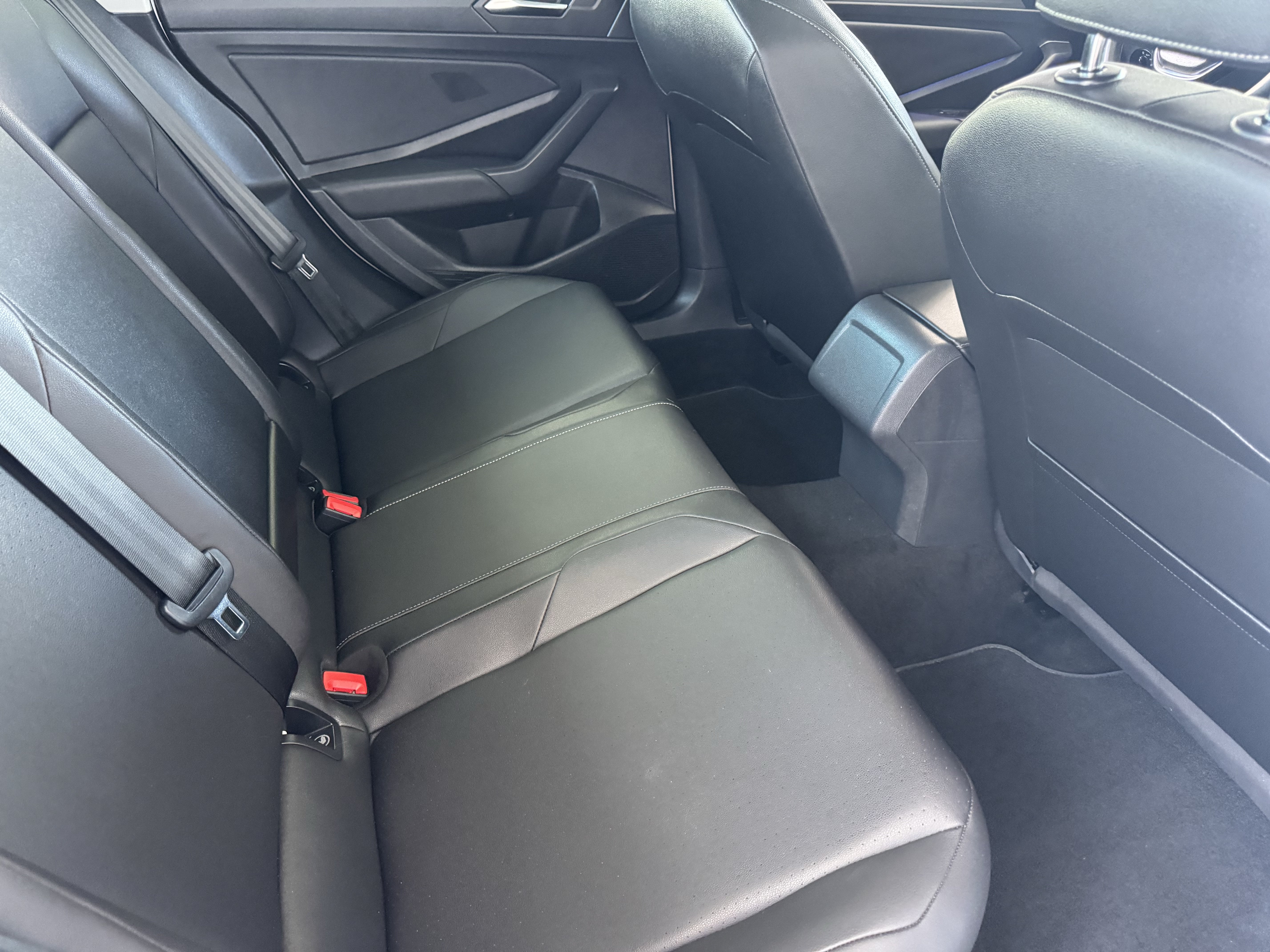 Used 2019 Volkswagen Jetta SEL FWD image 19